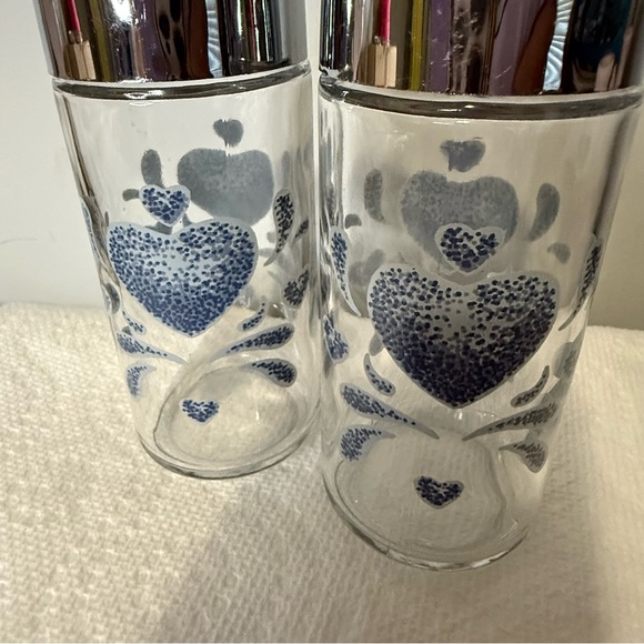 Vintage country heart sponge paint salt and pepper shakers - Picture 7 of 7